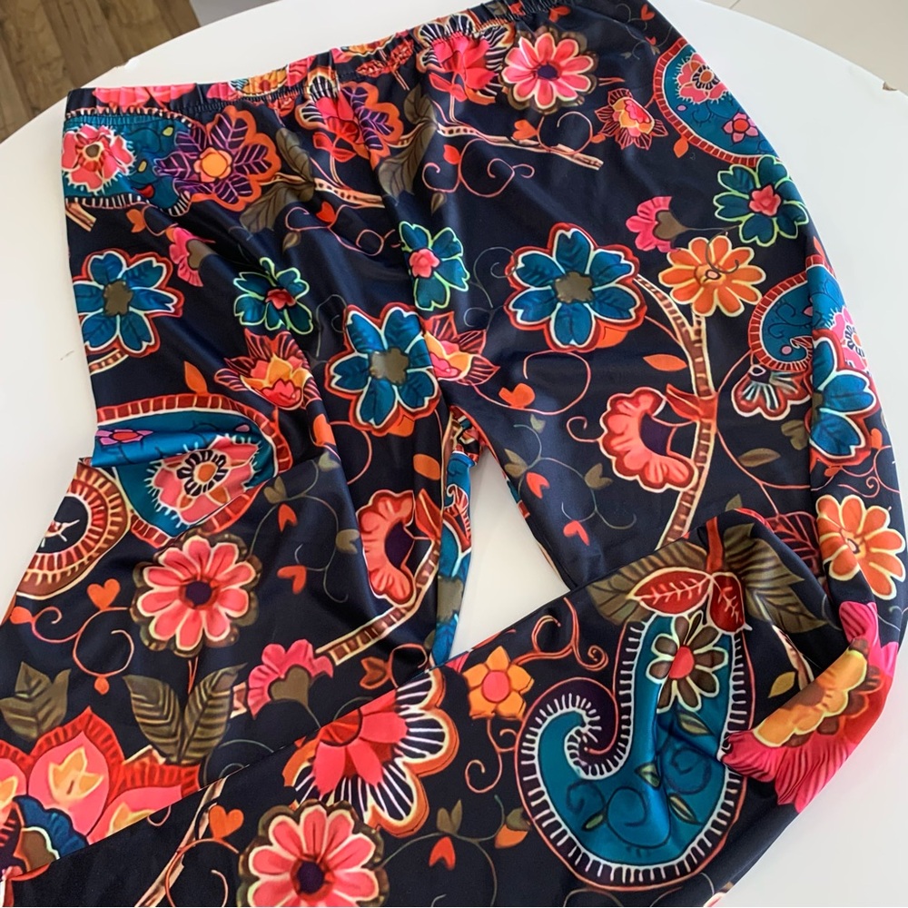 Colorful Fall Floral Leggings - Picture 2 of 3